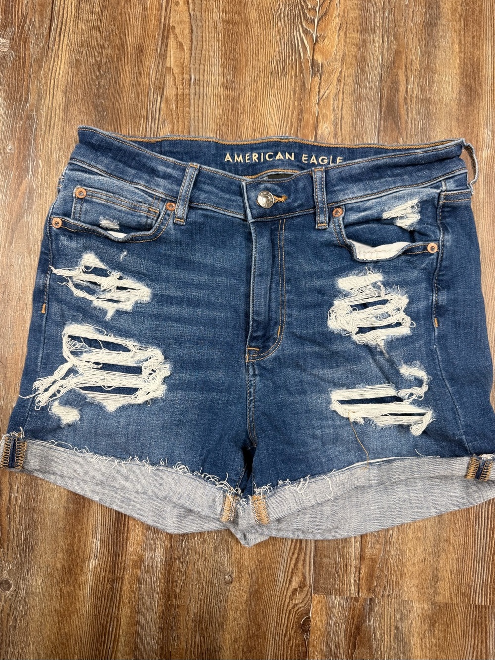 American Eagle Outfitters stretchy blue denim shorts size 10